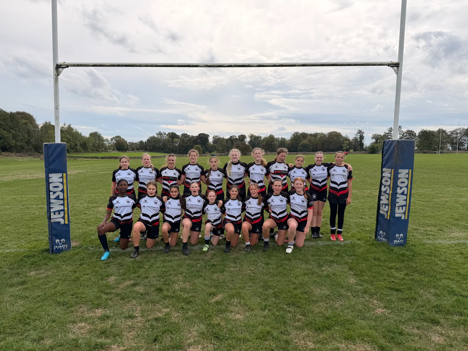 Royal Wootton Bassett Ravens U14 rugby team on the pitch